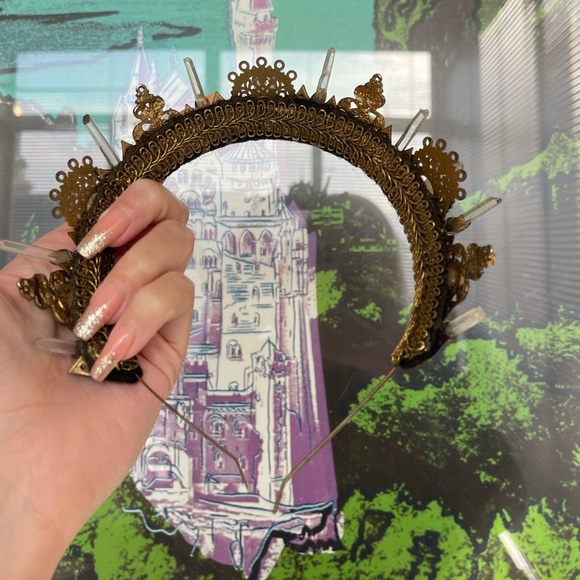 ๐Quartz Crystal Golden Magic Crown ๐ - Picture 3 of 6